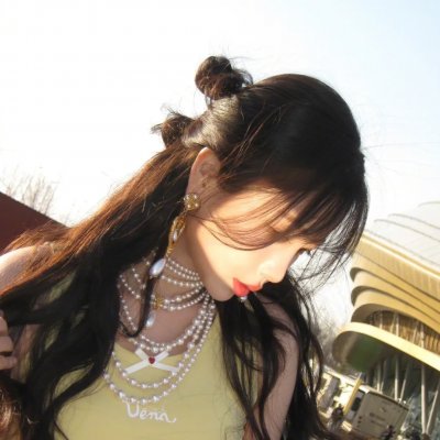 练气3000层，开局收女帝为徒